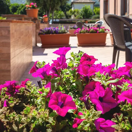La Terra Dei Sogni Country Hotel