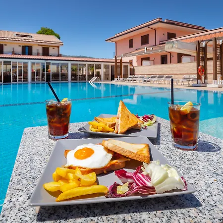 La Terra Dei Sogni Country Hotel 3*