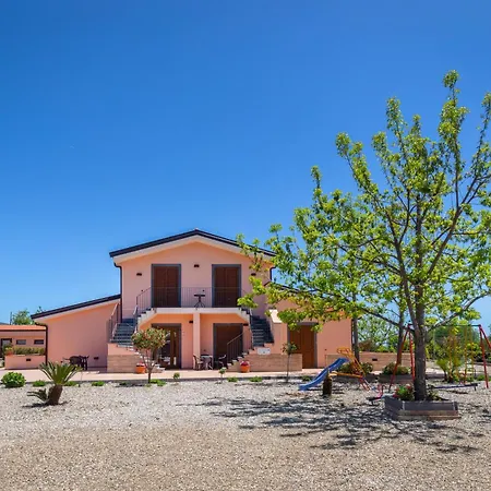 Hotel La Terra Dei Sogni Country Fiumefreddo di Sicilia