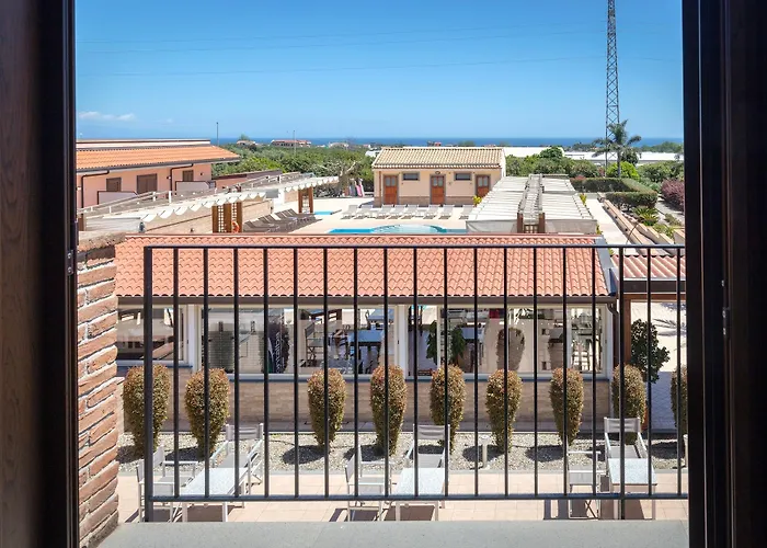 La Terra Dei Sogni Country Hotel 3*